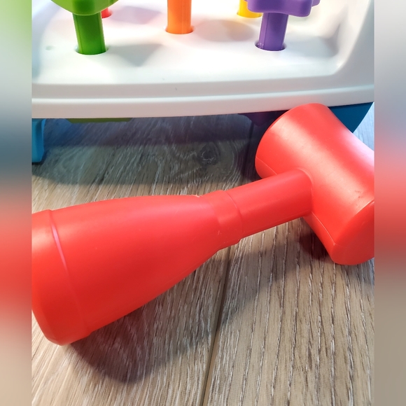 Fisher Price baby and toddlers Tap and Turn tool bench set - Picture 6 of 10